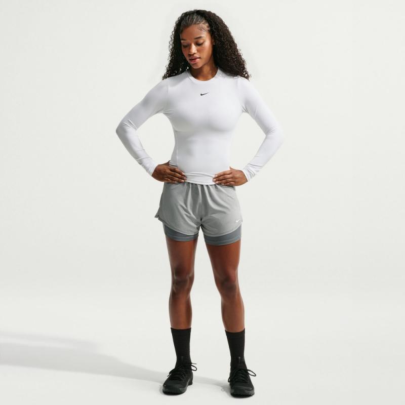 Nike One Dri-Fit Fitted Langermet genser Dame Hvit - Bilde 2
