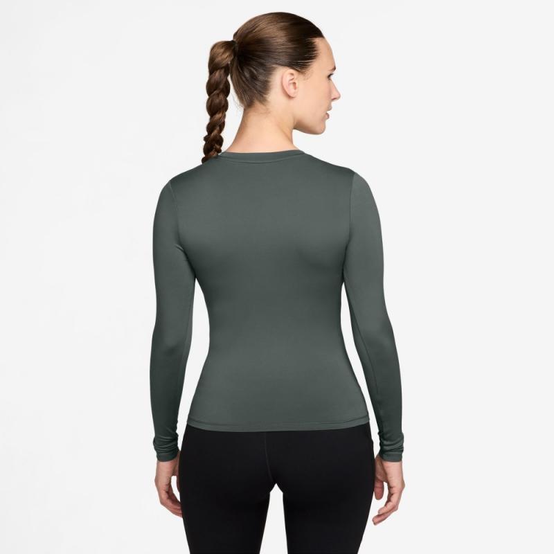 Nike One Dri-Fit Fitted Langermet genser Dame Grønn - Bilde 3